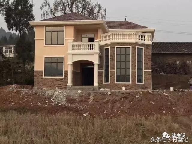 11*11米經(jīng)典兩層農(nóng)村小樓施工案例，附戶型方案設(shè)計圖