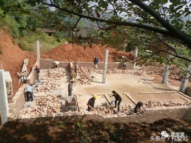 11*11米經(jīng)典兩層農(nóng)村小樓施工案例，附戶型方案設(shè)計圖