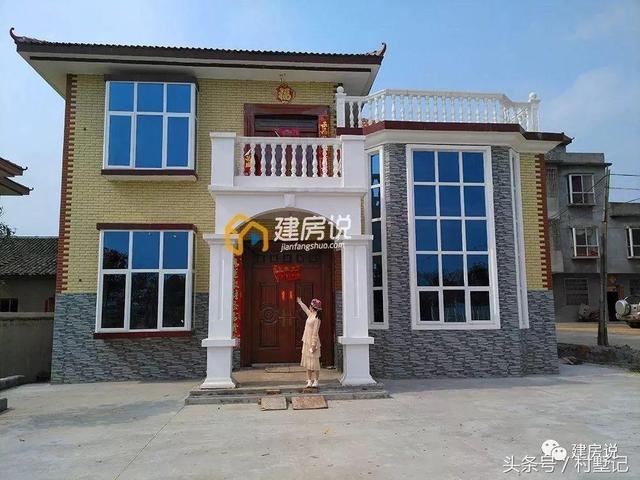 11*11米經(jīng)典兩層農(nóng)村小樓施工案例，附戶型方案設(shè)計圖