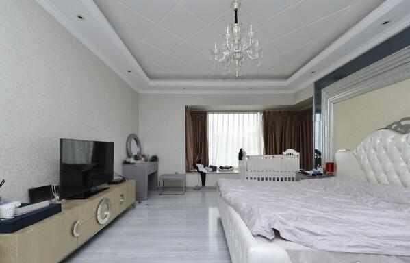 300平兩層別墅豪宅裝修實(shí)景照片，簡(jiǎn)單但不簡(jiǎn)約