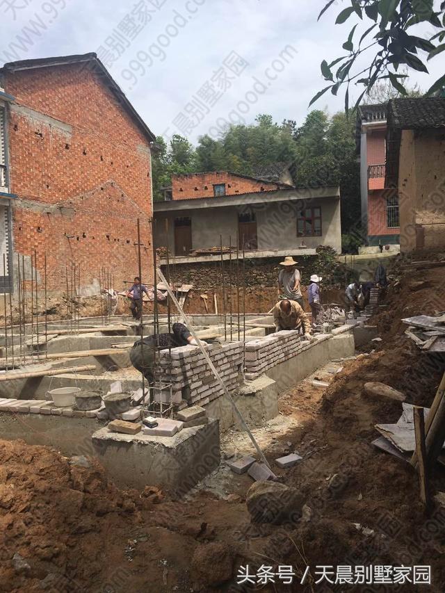 帶地下室3層別墅戶型圖，直播建房過程