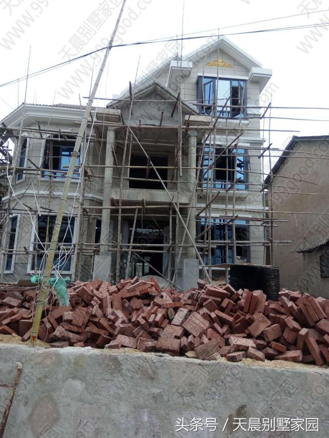 帶地下室3層別墅戶型圖，直播建房過程