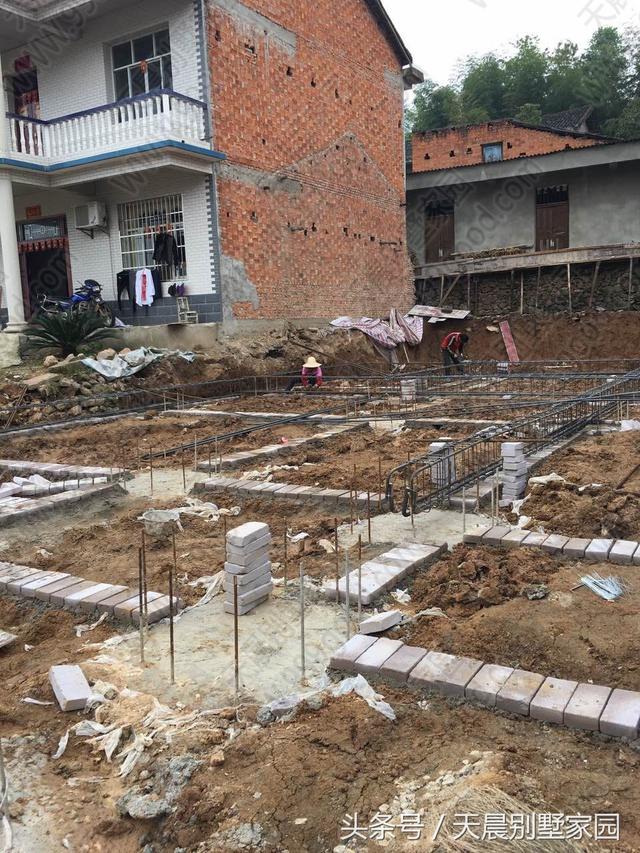 帶地下室3層別墅戶型圖，直播建房過程