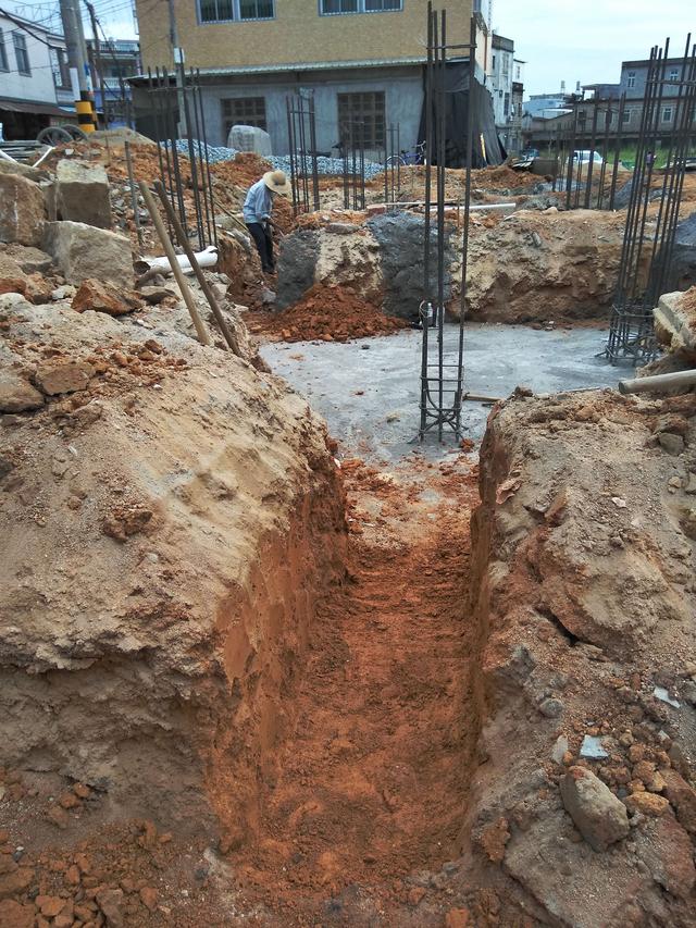 農(nóng)村自建房之地基怎么做？