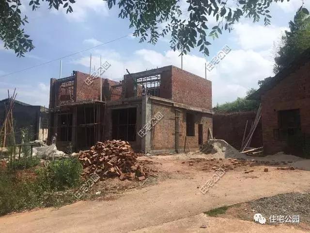 農(nóng)村自建房子最新費(fèi)用，大概多少錢一個(gè)平方呢