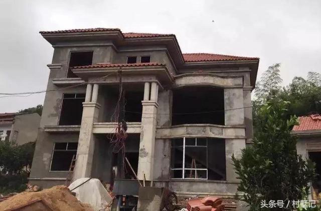 2棟高端三層豪宅設(shè)計(jì)圖，附方案和建成實(shí)景圖