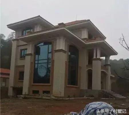 2棟高端三層豪宅設(shè)計(jì)圖，附方案和建成實(shí)景圖