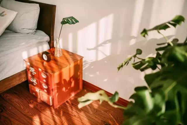 鄉(xiāng)村舊二層樓房改造，改成文藝青年小公寓