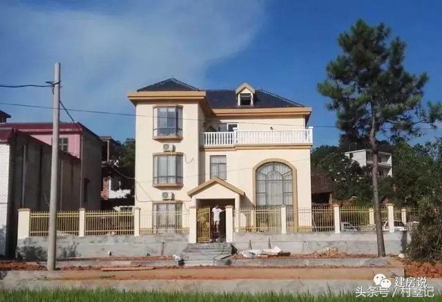 別墅實景照片圖和效果圖對比，看完肯定得給施工隊點贊