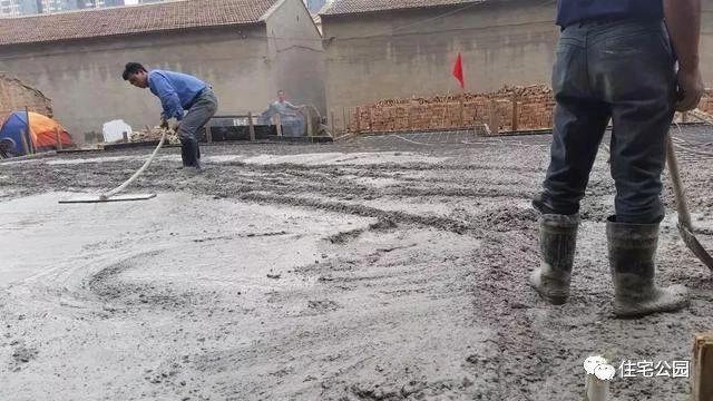 農(nóng)村自建房輕鋼別墅施工過程實(shí)拍，輕鋼別墅施工沒想象的難