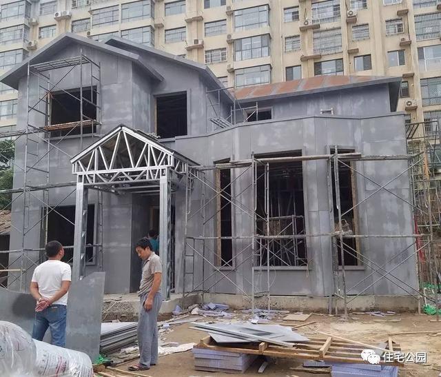 農(nóng)村自建房輕鋼別墅施工過程實(shí)拍，輕鋼別墅施工沒想象的難