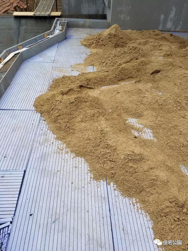 農(nóng)村自建房輕鋼別墅施工過程實(shí)拍，輕鋼別墅施工沒想象的難