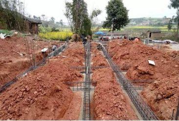 農(nóng)村蓋房子挖地基怎么打結(jié)實？看完你就明白了