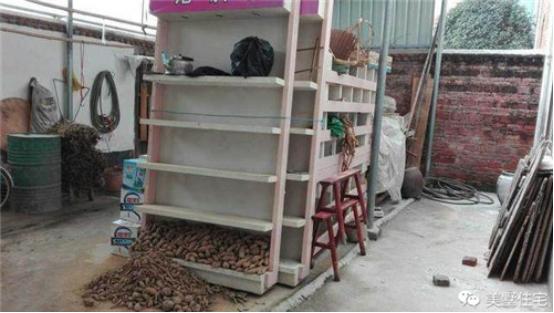 為撐臉面自建四層房屋，錢不夠只能直接住毛坯房，心酸