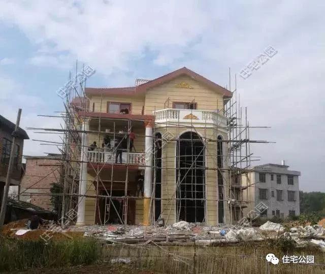 輕鋼別墅怎么樣，先看下這2棟已完工的輕鋼別墅