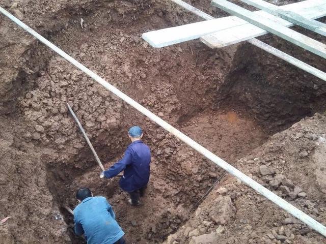 11*11米帶露臺(tái)現(xiàn)代二層農(nóng)村小洋樓設(shè)計(jì)圖，附施工過程