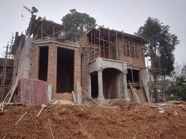 11*11米帶露臺(tái)現(xiàn)代二層農(nóng)村小洋樓設(shè)計(jì)圖，附施工過程