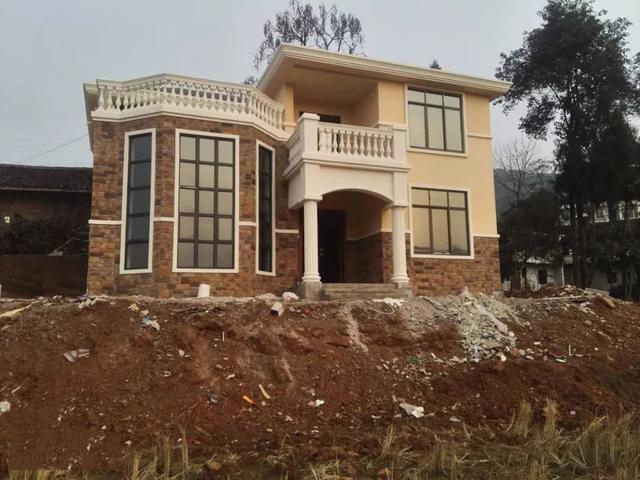 11*11米帶露臺(tái)現(xiàn)代二層農(nóng)村小洋樓設(shè)計(jì)圖，附施工過程