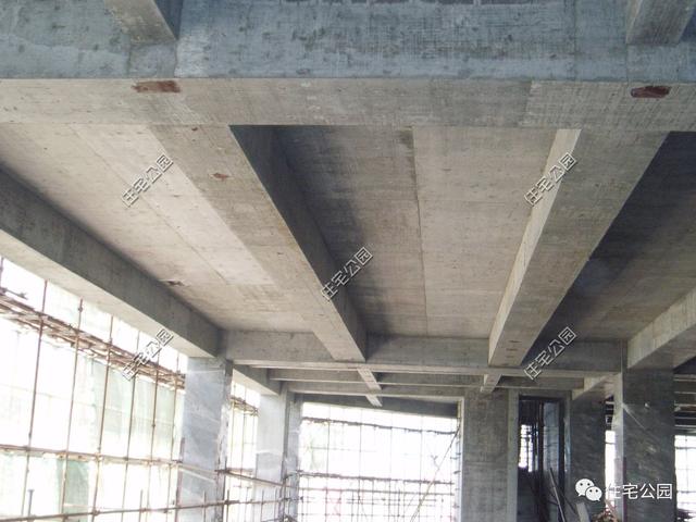 農(nóng)村自建別墅，磚混結(jié)構(gòu)省錢，框架結(jié)構(gòu)貴，是這樣嗎？