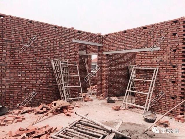 農(nóng)村自建別墅，磚混結(jié)構(gòu)省錢，框架結(jié)構(gòu)貴，是這樣嗎？