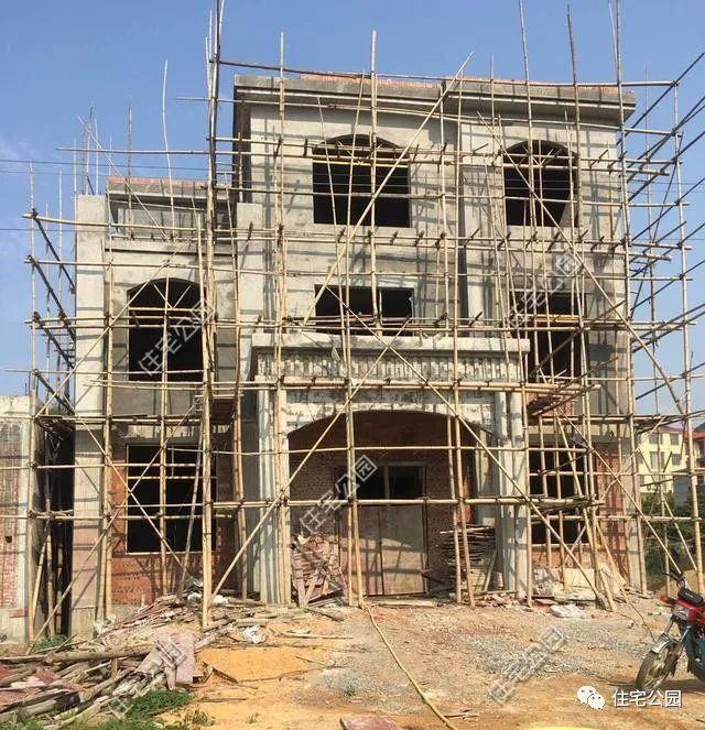 湖南農(nóng)村30萬(wàn)自建三層框架別墅，看完覺(jué)得超值