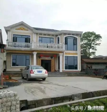 實(shí)拍15棟完工的二層農(nóng)村別墅圖，造價(jià)20左右