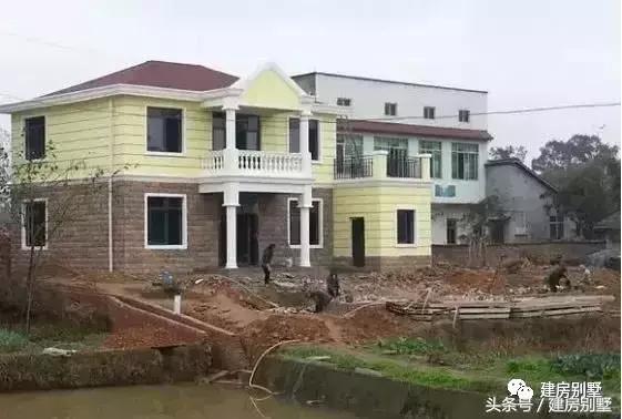 實(shí)拍15棟完工的二層農(nóng)村別墅圖，造價(jià)20左右