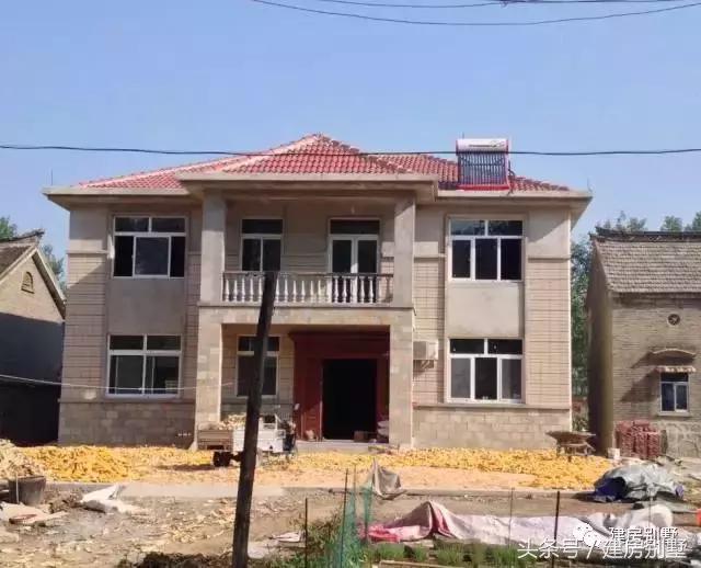 實(shí)拍15棟完工的二層農(nóng)村別墅圖，造價(jià)20左右