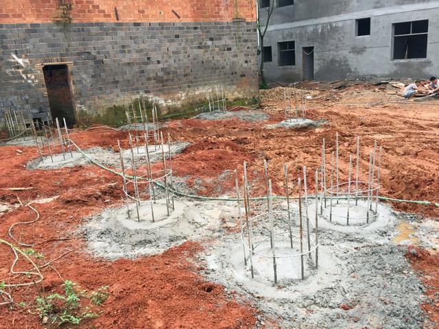 11*10米歐式二層半小別墅設(shè)計方案圖，附施工案例實(shí)拍照