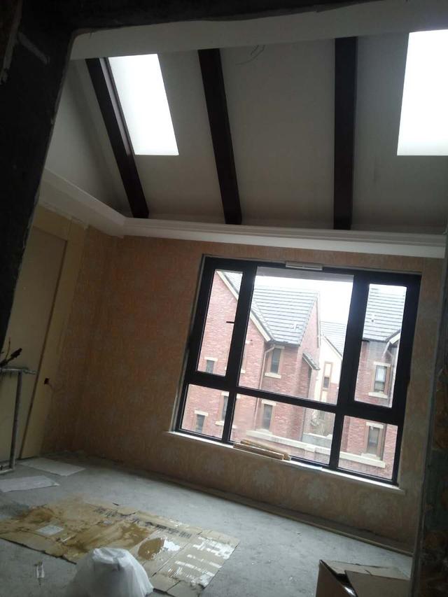 有錢的大哥在老家蓋起別墅，只為給父母養(yǎng)老！