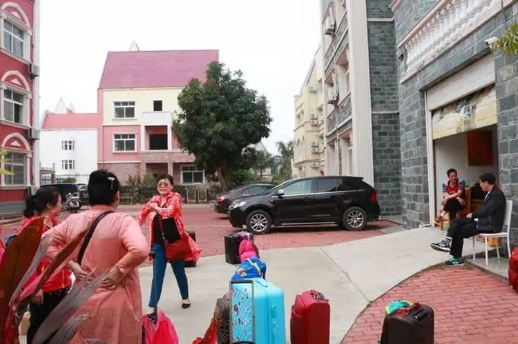 廣西北海：海泰別墅群的拆違，候鳥老人非常支持！為什么