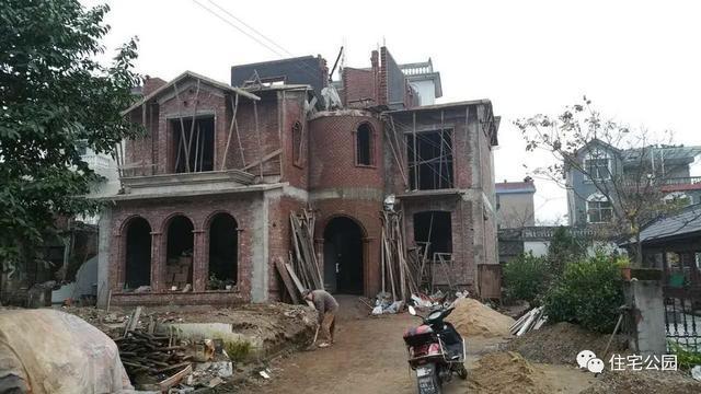 浙江80后曬新房，110萬(wàn)自建花園別墅，城里人看了都眼紅！