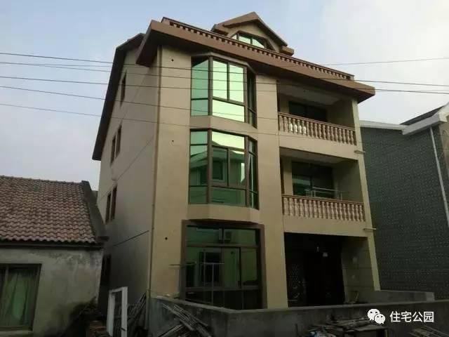 實(shí)拍8X9米小面寬別墅，別再說蓋房花錢多，20萬就行！