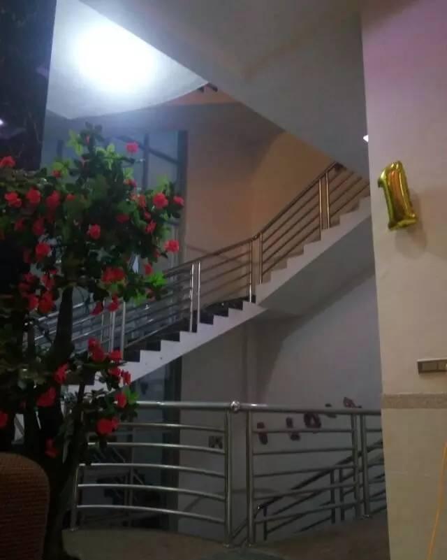 三層半農(nóng)村別墅，建成這樣花了60萬了，貴嗎