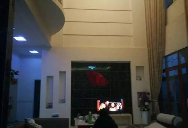 三層半農(nóng)村別墅，建成這樣花了60萬了，貴嗎