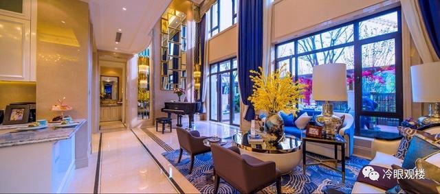 8.8米大橫廳、三開間朝南……這款“薄透漏”的聯(lián)排別墅耐人兒不？