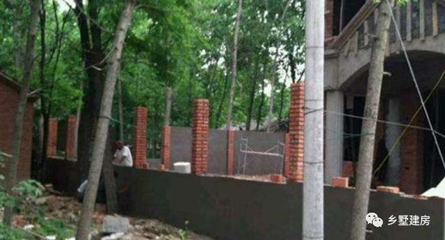 90后小夫妻逃離一線城市，回農(nóng)村自建別墅