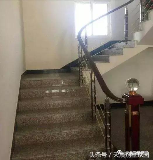 曬曬農(nóng)村自建的2層小樓，帶裝修50萬搞定，看看值嗎？