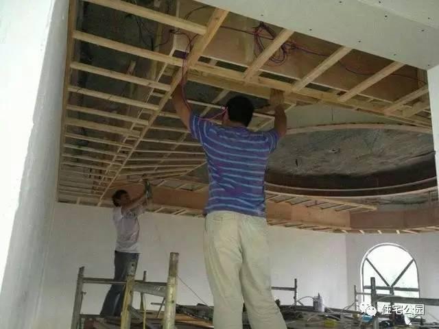 江西網(wǎng)友65萬建別墅，內(nèi)部設(shè)計(jì)美，外有小溪環(huán)繞！