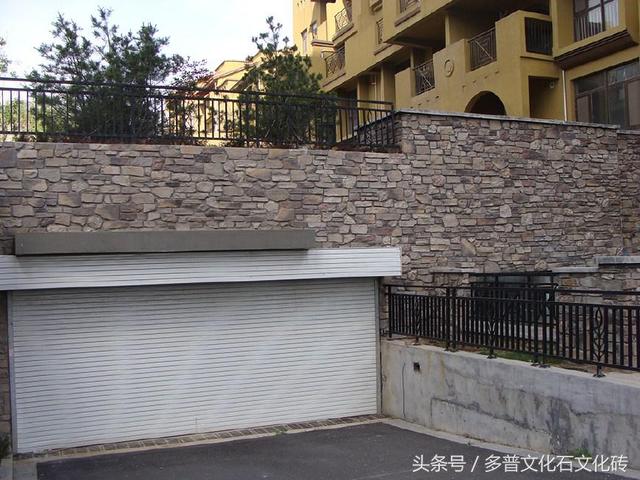 自建房設(shè)計(jì)師在鄉(xiāng)村6年造200套房，老鄉(xiāng)們搶瘋，文化石長臉了