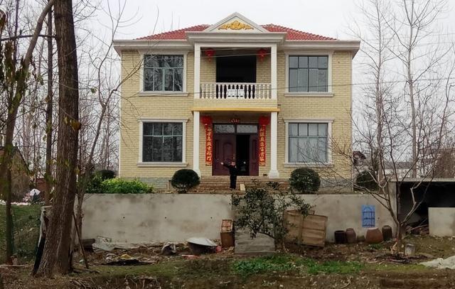 80后小伙25萬回鄉(xiāng)建房，建不成別墅這樣也很美