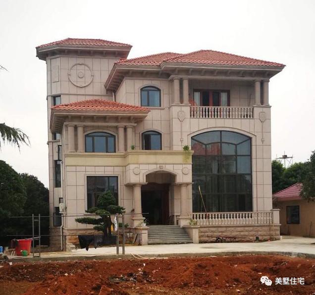 好看的小別墅實(shí)景看到這些別墅我都忍不住了想自己建房子了