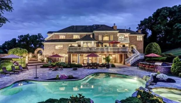 10套莊園式別墅，奢華典雅，媲美四合院