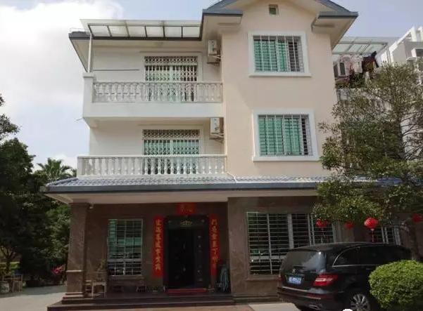 別人花60萬買了房子，他卻回鄉(xiāng)下建別墅