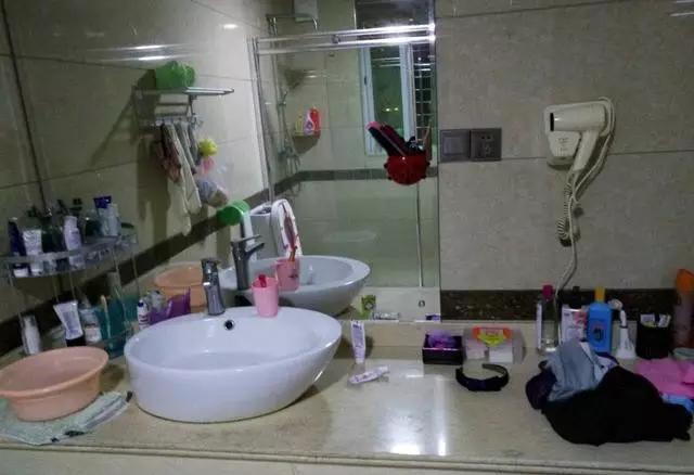 別人花60萬買了房子，他卻回鄉(xiāng)下建別墅