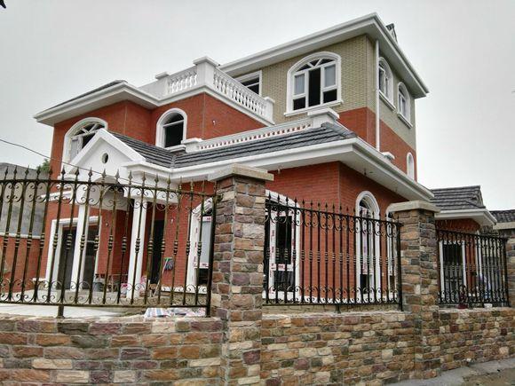 直播農(nóng)村自建別墅細(xì)節(jié)，滿滿的時(shí)尚氣息，夠大氣！