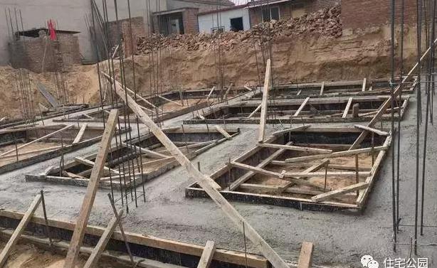 農(nóng)村有塊地想自建房，但是到底得花多少錢呢？