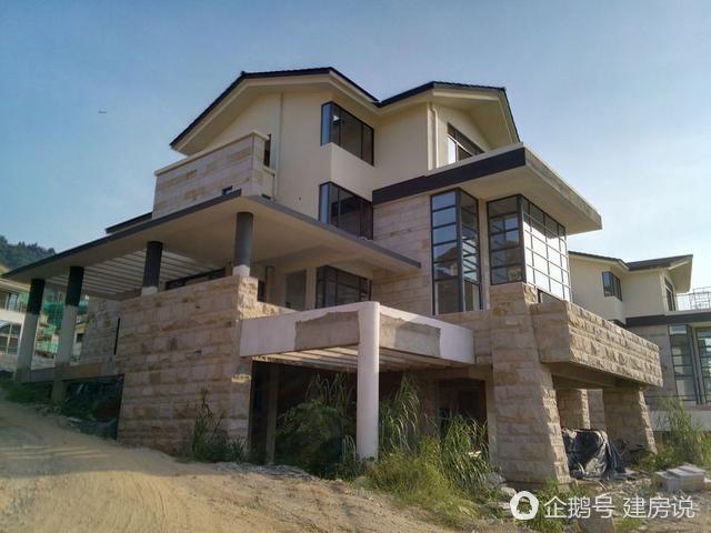 網(wǎng)友曬各自村里最漂亮的農(nóng)村別墅，沒(méi)想到農(nóng)村這么富裕了