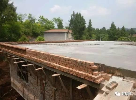 實拍四川網(wǎng)友自建二層農(nóng)村別墅，在村里是獨一無二