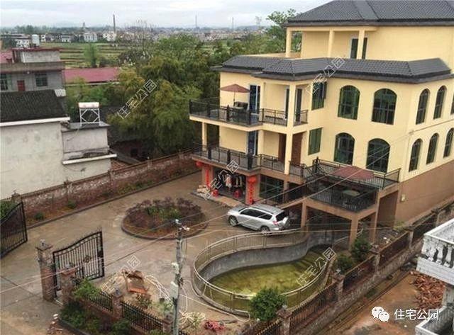 自建房帶超大庭院、泳池，看完都不想在城里買房了